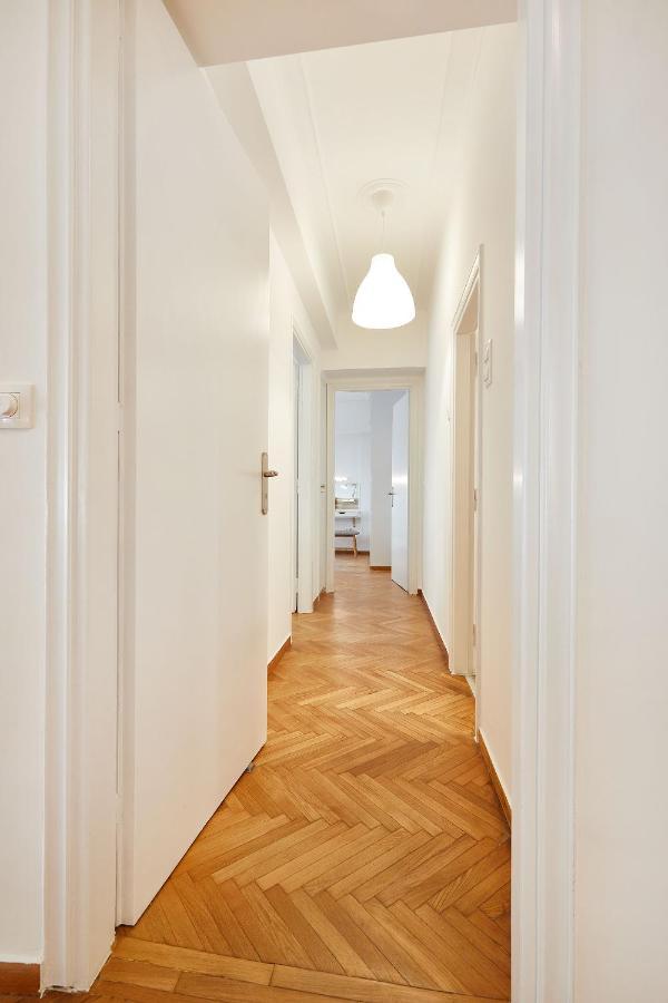 Chloe Boutique Apartments Nikis Ateny Zewnętrze zdjęcie